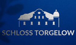 https://www.schlosstorgelow.de/
